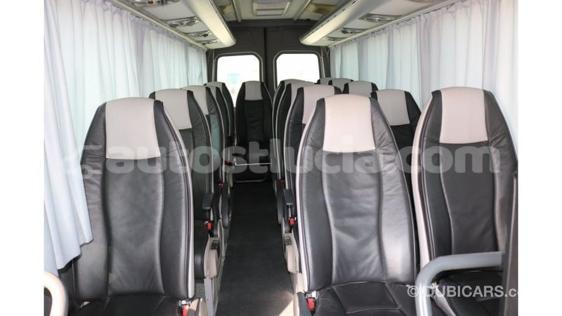 Big with watermark mercedes benz 190 (w201) anse la raye import dubai 1186