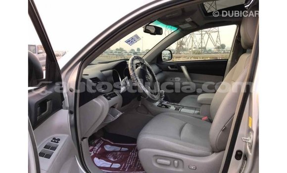 Buy Import Toyota Highlander Other Car in Import - Dubai in Anse-la-Raye Buy Import Toyota Highlander Other Car in Import - Dubai in Anse-la-Raye