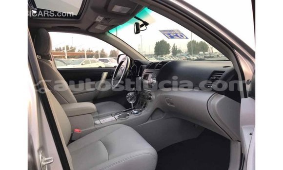 Buy Import Toyota Highlander Other Car in Import - Dubai in Anse-la-Raye Buy Import Toyota Highlander Other Car in Import - Dubai in Anse-la-Raye