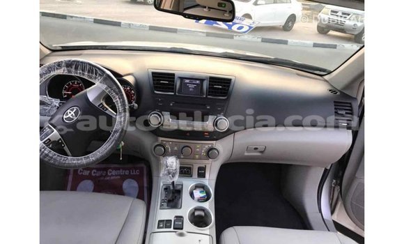 Buy Import Toyota Highlander Other Car in Import - Dubai in Anse-la-Raye Buy Import Toyota Highlander Other Car in Import - Dubai in Anse-la-Raye