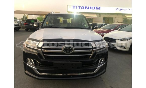 Acheter Import Voiture Toyota Land Cruiser Noir à Import - Dubai, Anse-la-Raye Acheter Import Voiture Toyota Land Cruiser Noir à Import - Dubai, Anse-la-Raye