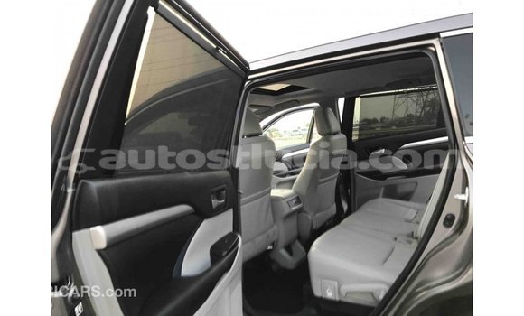 Buy Import Toyota Highlander Other Car in Import - Dubai in Anse-la-Raye Buy Import Toyota Highlander Other Car in Import - Dubai in Anse-la-Raye