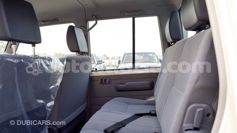 Big with watermark toyota land cruiser anse la raye import dubai 1199