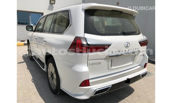 Acheter Import Voiture Lexus LX Blanc à Import - Dubai, Anse-la-Raye Acheter Import Voiture Lexus LX Blanc à Import - Dubai, Anse-la-Raye