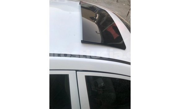 Acheter Import Voiture Geely Emgrand 7 Blanc à Import - Dubai, Anse-la-Raye Acheter Import Voiture Geely Emgrand 7 Blanc à Import - Dubai, Anse-la-Raye