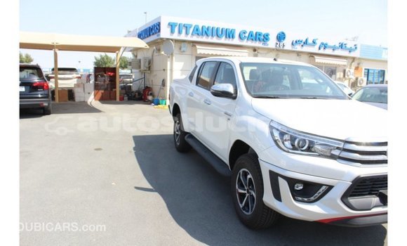 Buy Import Toyota Hilux White Car in Import - Dubai in Anse-la-Raye Buy Import Toyota Hilux White Car in Import - Dubai in Anse-la-Raye