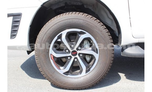 Buy Import Toyota Hilux White Car in Import - Dubai in Anse-la-Raye Buy Import Toyota Hilux White Car in Import - Dubai in Anse-la-Raye