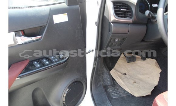 Buy Import Toyota Hilux White Car in Import - Dubai in Anse-la-Raye Buy Import Toyota Hilux White Car in Import - Dubai in Anse-la-Raye