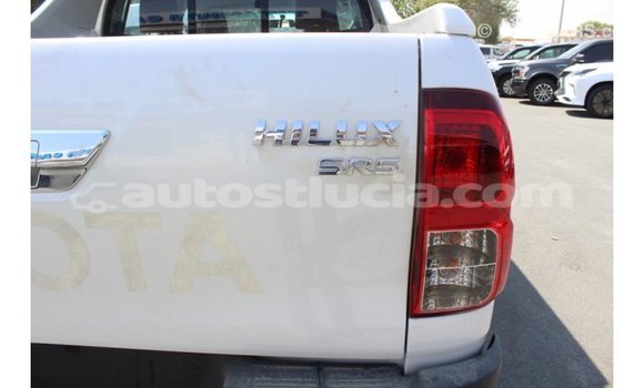 Buy Import Toyota Hilux White Car in Import - Dubai in Anse-la-Raye Buy Import Toyota Hilux White Car in Import - Dubai in Anse-la-Raye