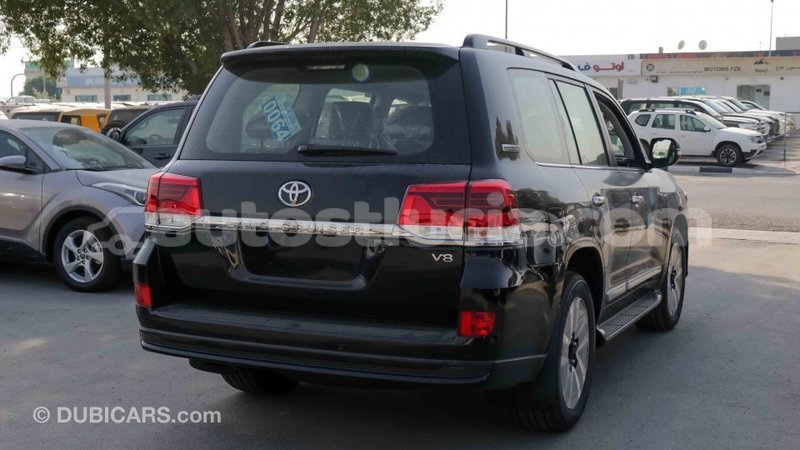 Big with watermark toyota land cruiser anse la raye import dubai 1214