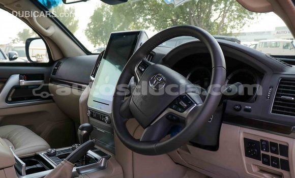 Buy Import Toyota Land Cruiser White Car in Import - Dubai in Anse-la-Raye Buy Import Toyota Land Cruiser White Car in Import - Dubai in Anse-la-Raye
