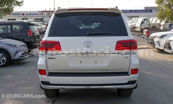 Buy Import Toyota Land Cruiser White Car in Import - Dubai in Anse-la-Raye Buy Import Toyota Land Cruiser White Car in Import - Dubai in Anse-la-Raye