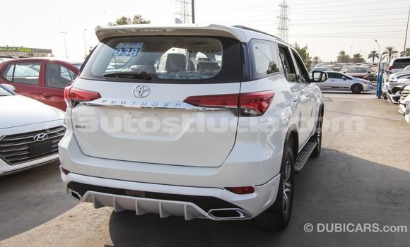 Buy Import Toyota Fortuner White Car in Import - Dubai in Anse-la-Raye Buy Import Toyota Fortuner White Car in Import - Dubai in Anse-la-Raye