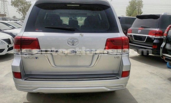 Buy Import Toyota Land Cruiser Other Car in Import - Dubai in Anse-la-Raye Buy Import Toyota Land Cruiser Other Car in Import - Dubai in Anse-la-Raye