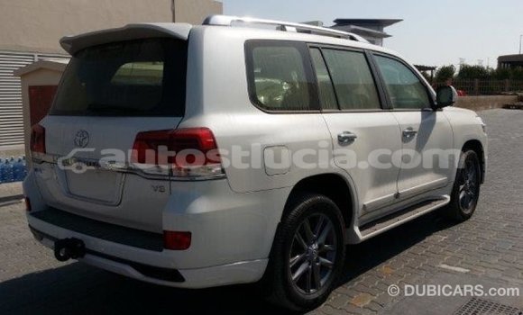 Buy Import Toyota Land Cruiser White Car in Import - Dubai in Anse-la-Raye Buy Import Toyota Land Cruiser White Car in Import - Dubai in Anse-la-Raye