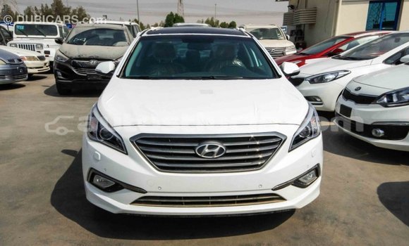 Acheter Import Voiture Hyundai Sonata Blanc à Import - Dubai, Anse-la-Raye Acheter Import Voiture Hyundai Sonata Blanc à Import - Dubai, Anse-la-Raye