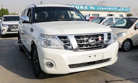 Acheter Import Voiture Nissan Patrol Blanc à Import - Dubai, Anse-la-Raye Acheter Import Voiture Nissan Patrol Blanc à Import - Dubai, Anse-la-Raye
