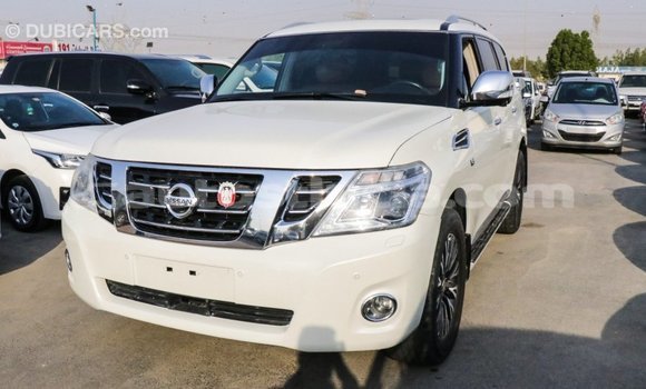 Acheter Import Voiture Nissan Patrol Blanc à Import - Dubai, Anse-la-Raye Acheter Import Voiture Nissan Patrol Blanc à Import - Dubai, Anse-la-Raye