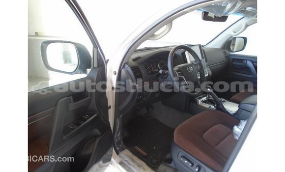 Buy Import Toyota Land Cruiser White Car in Import - Dubai in Anse-la-Raye Buy Import Toyota Land Cruiser White Car in Import - Dubai in Anse-la-Raye