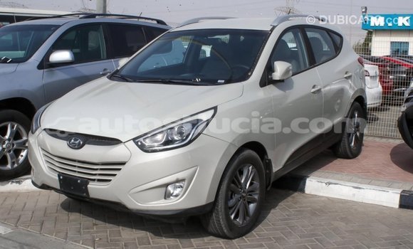 Buy Import Hyundai Tucson Beige Car in Import - Dubai in Anse-la-Raye Buy Import Hyundai Tucson Beige Car in Import - Dubai in Anse-la-Raye