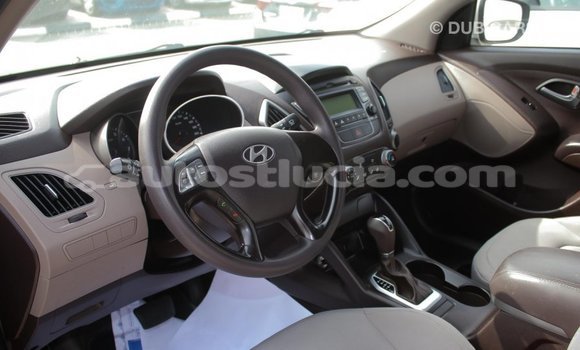 Buy Import Hyundai Tucson Beige Car in Import - Dubai in Anse-la-Raye Buy Import Hyundai Tucson Beige Car in Import - Dubai in Anse-la-Raye