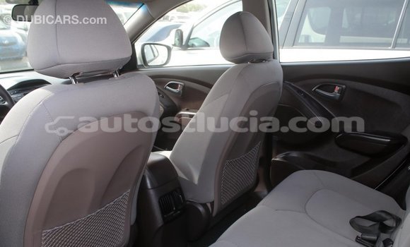 Buy Import Hyundai Tucson Beige Car in Import - Dubai in Anse-la-Raye Buy Import Hyundai Tucson Beige Car in Import - Dubai in Anse-la-Raye