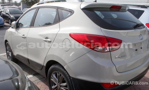 Buy Import Hyundai Tucson Beige Car in Import - Dubai in Anse-la-Raye Buy Import Hyundai Tucson Beige Car in Import - Dubai in Anse-la-Raye