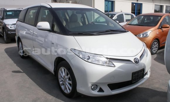 Buy Import Toyota Previa White Car in Import - Dubai in Anse-la-Raye Buy Import Toyota Previa White Car in Import - Dubai in Anse-la-Raye