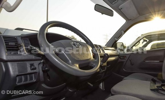 Buy Import Toyota Hiace White Car in Import - Dubai in Anse-la-Raye Buy Import Toyota Hiace White Car in Import - Dubai in Anse-la-Raye