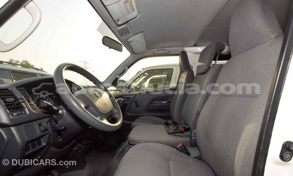 Buy Import Toyota Hiace White Car in Import - Dubai in Anse-la-Raye Buy Import Toyota Hiace White Car in Import - Dubai in Anse-la-Raye