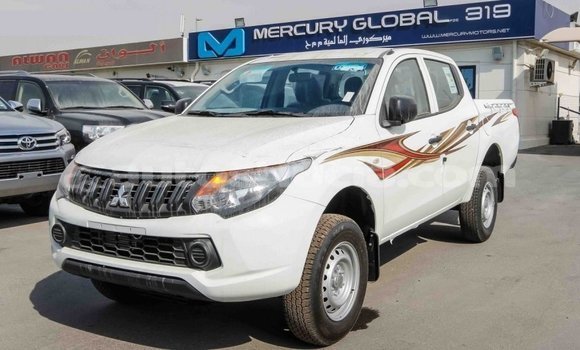 Buy Import Mitsubishi L200 White Car in Import - Dubai in Anse-la-Raye Buy Import Mitsubishi L200 White Car in Import - Dubai in Anse-la-Raye