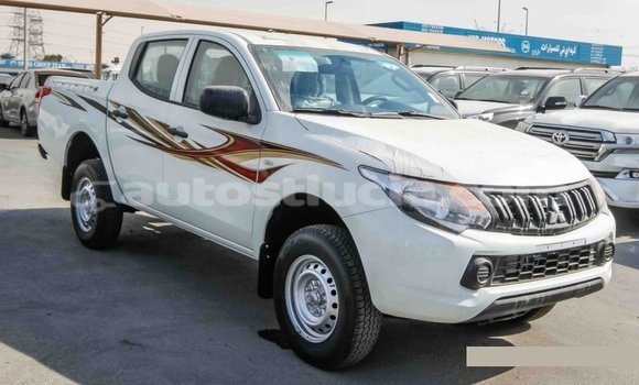 Buy Import Mitsubishi L200 White Car in Import - Dubai in Anse-la-Raye Buy Import Mitsubishi L200 White Car in Import - Dubai in Anse-la-Raye