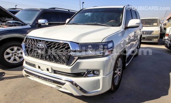 Buy Import Toyota Land Cruiser White Car in Import - Dubai in Anse-la-Raye Buy Import Toyota Land Cruiser White Car in Import - Dubai in Anse-la-Raye