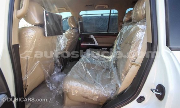 Buy Import Toyota Land Cruiser White Car in Import - Dubai in Anse-la-Raye Buy Import Toyota Land Cruiser White Car in Import - Dubai in Anse-la-Raye