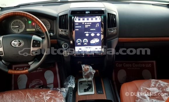 Buy Import Toyota Land Cruiser White Car in Import - Dubai in Anse-la-Raye Buy Import Toyota Land Cruiser White Car in Import - Dubai in Anse-la-Raye