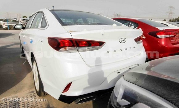 Acheter Import Voiture Hyundai Sonata Blanc à Import - Dubai, Anse-la-Raye Acheter Import Voiture Hyundai Sonata Blanc à Import - Dubai, Anse-la-Raye