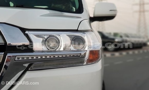 Buy Import Toyota Land Cruiser White Car in Import - Dubai in Anse-la-Raye Buy Import Toyota Land Cruiser White Car in Import - Dubai in Anse-la-Raye