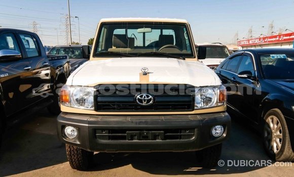 Buy Import Toyota Land Cruiser Beige Car in Import - Dubai in Anse-la-Raye Buy Import Toyota Land Cruiser Beige Car in Import - Dubai in Anse-la-Raye