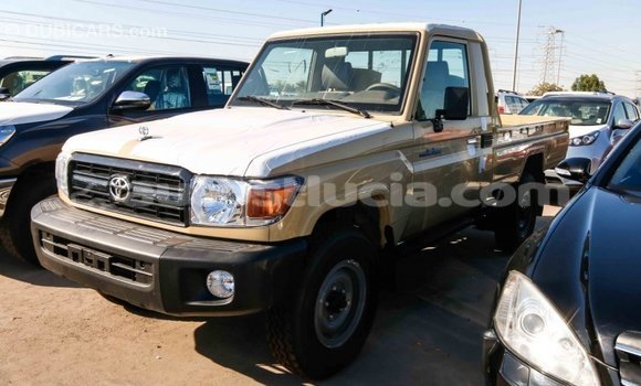 Buy Import Toyota Land Cruiser Beige Car in Import - Dubai in Anse-la-Raye Buy Import Toyota Land Cruiser Beige Car in Import - Dubai in Anse-la-Raye