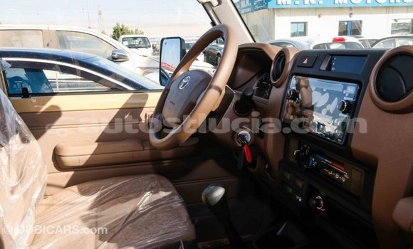 Buy Import Toyota Land Cruiser Beige Car in Import - Dubai in Anse-la-Raye Buy Import Toyota Land Cruiser Beige Car in Import - Dubai in Anse-la-Raye