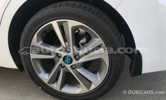 Buy Import Hyundai Elantra White Car in Import - Dubai in Anse-la-Raye Buy Import Hyundai Elantra White Car in Import - Dubai in Anse-la-Raye