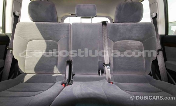 Acheter Import Voiture Toyota Land Cruiser Blanc à Import - Dubai, Anse-la-Raye Acheter Import Voiture Toyota Land Cruiser Blanc à Import - Dubai, Anse-la-Raye