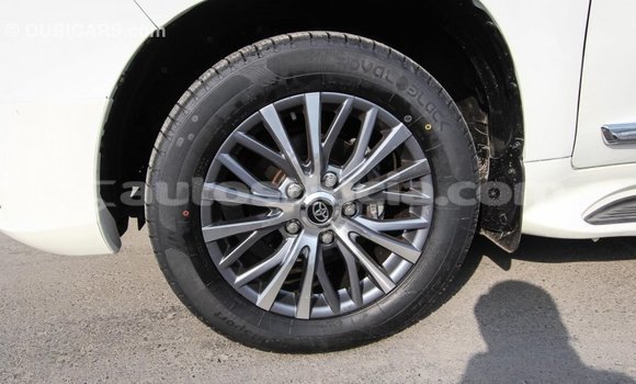 Acheter Import Voiture Toyota Land Cruiser Blanc à Import - Dubai, Anse-la-Raye Acheter Import Voiture Toyota Land Cruiser Blanc à Import - Dubai, Anse-la-Raye