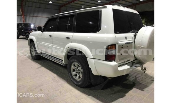 Acheter Import Voiture Nissan Patrol Blanc à Import - Dubai, Anse-la-Raye Acheter Import Voiture Nissan Patrol Blanc à Import - Dubai, Anse-la-Raye