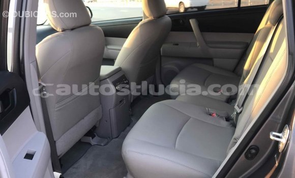 Buy Import Toyota Highlander Other Car in Import - Dubai in Anse-la-Raye Buy Import Toyota Highlander Other Car in Import - Dubai in Anse-la-Raye