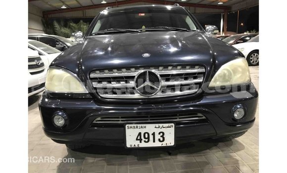 Acheter Import Voiture Mercedes-Benz 190 (W201) Bleu à Import - Dubai, Anse-la-Raye Acheter Import Voiture Mercedes-Benz 190 (W201) Bleu à Import - Dubai, Anse-la-Raye
