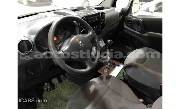 Acheter Import Voiture Peugeot Partner Blanc à Import - Dubai, Anse-la-Raye Acheter Import Voiture Peugeot Partner Blanc à Import - Dubai, Anse-la-Raye