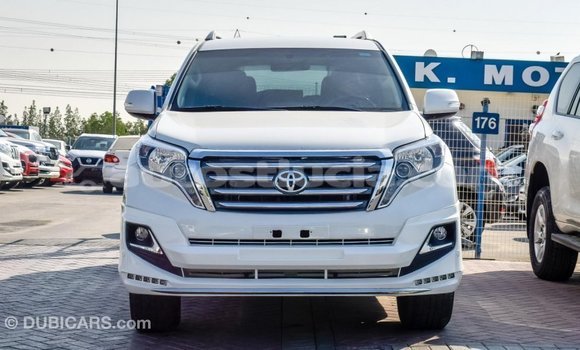 Acheter Import Voiture Toyota Prado Blanc à Import - Dubai, Anse-la-Raye Acheter Import Voiture Toyota Prado Blanc à Import - Dubai, Anse-la-Raye