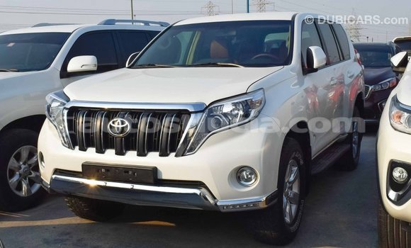 Acheter Import Voiture Toyota Prado Blanc à Import - Dubai, Anse-la-Raye Acheter Import Voiture Toyota Prado Blanc à Import - Dubai, Anse-la-Raye