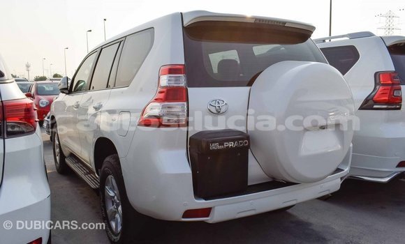 Acheter Import Voiture Toyota Prado Blanc à Import - Dubai, Anse-la-Raye Acheter Import Voiture Toyota Prado Blanc à Import - Dubai, Anse-la-Raye